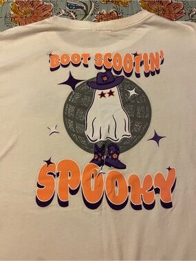 Living Fully Co. Graphic Tee 👻